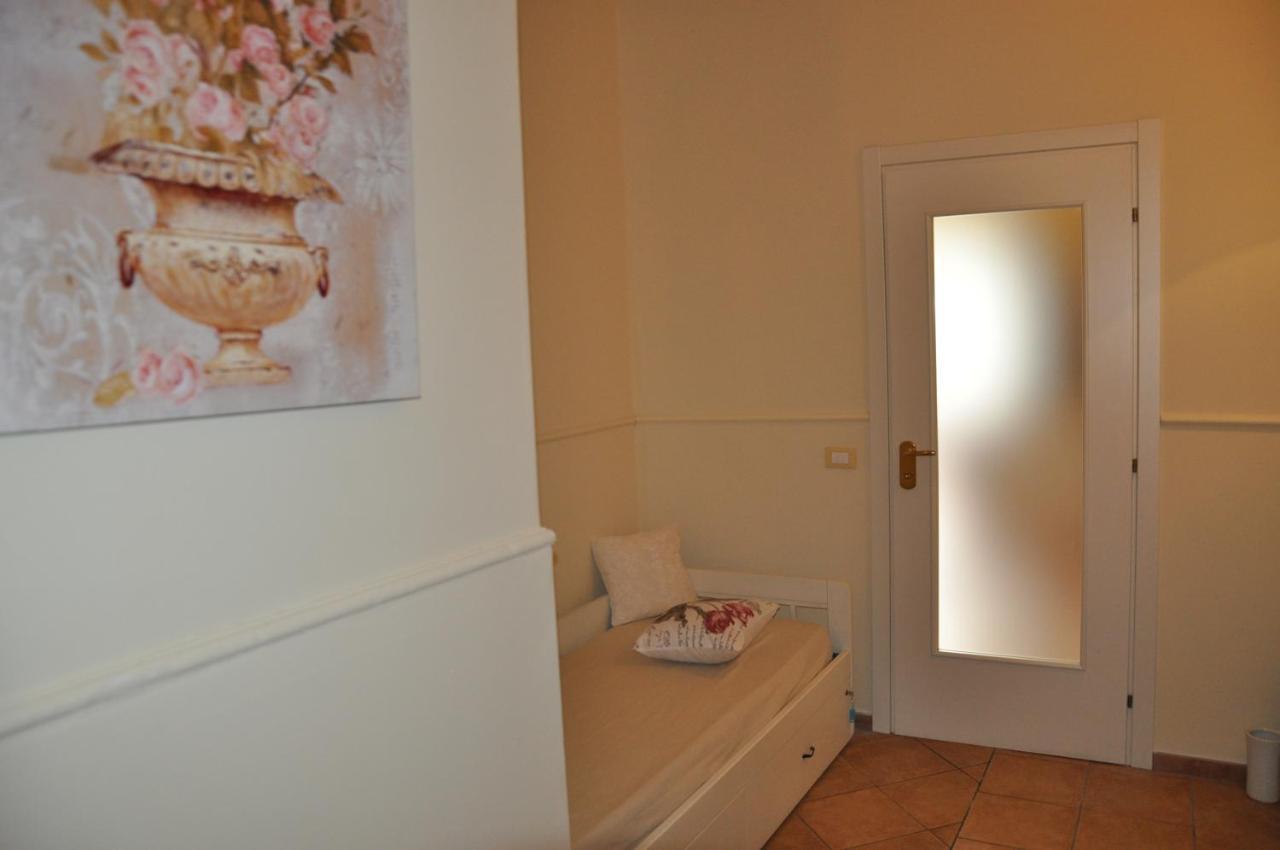 Bed And Breakfast Piazza Mercato Pescara Ngoại thất bức ảnh