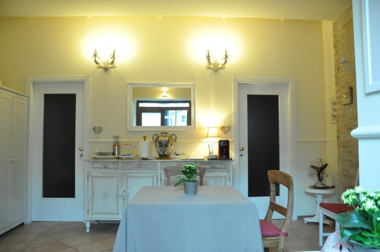 Bed And Breakfast Piazza Mercato Pescara Ngoại thất bức ảnh