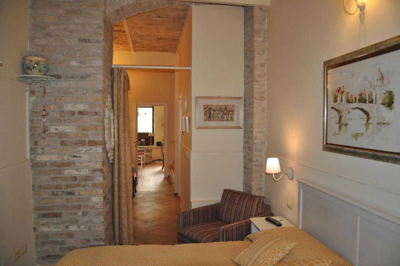 Bed And Breakfast Piazza Mercato Pescara Ngoại thất bức ảnh