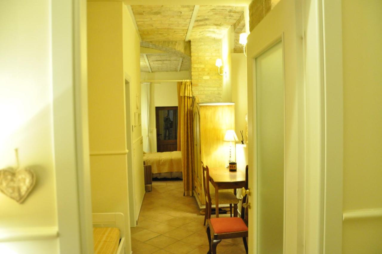 Bed And Breakfast Piazza Mercato Pescara Ngoại thất bức ảnh