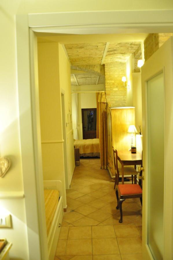 Bed And Breakfast Piazza Mercato Pescara Ngoại thất bức ảnh